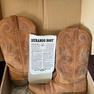 Gently worn Durango cowgirl boots.